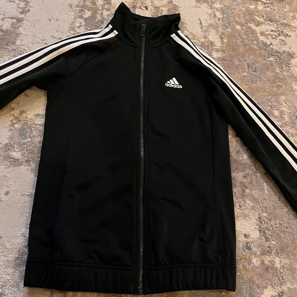 Adidas jacket XS with two front pockets excellent condition